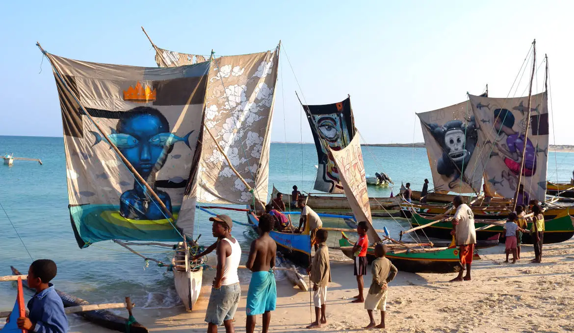 du graffiti dans les voiles, du graffitti dans les voiles, du grafiti dans les voiles, sami chalak, jace, kid kreol & boogie, entretien, La Réunion, Madagascar, vod, svod, film, film cinéma, documentaire, graffeur, graff